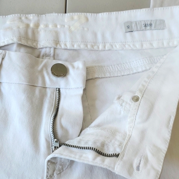 7SEVEN JEANS,SKINNY,EMBELLISHED BACK POCKETS, SMALL ZIPPERED POCKET TAPERED LEG - Picture 9 of 16